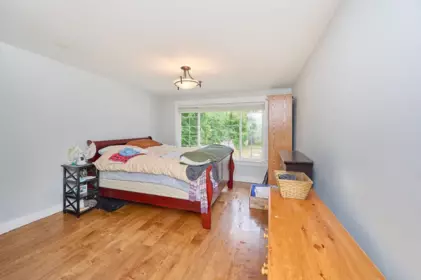 Hallway Photo of 21673 River Road, Maple Ridge, BC