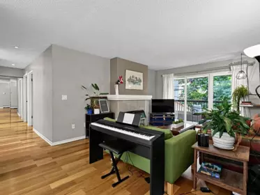 Dining Area Photo of 319 550 E 6th Avenue, Vancouver, BC