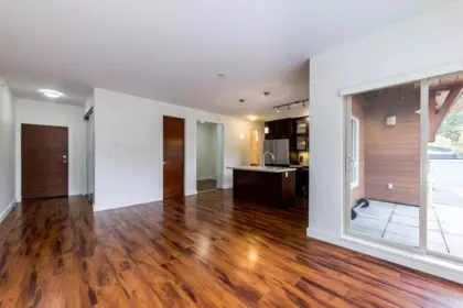402 2138 Old Dollarton Road, North Vancouver, BC, North Vancouver — Apartment/Condo for sale