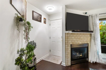Family Room Photo of 2 1383 Brunette Avenue, Coquitlam, BC