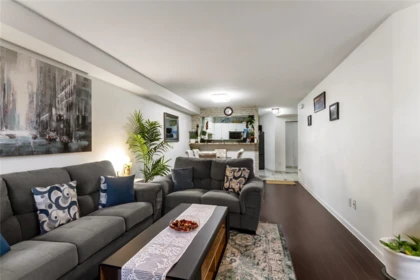 Kitchen Island Photo of 2 1383 Brunette Avenue, Coquitlam, BC