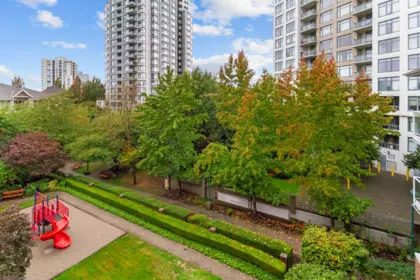 Office / Den Photo of 408 3651 Foster Avenue, Vancouver, BC