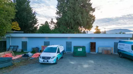 Laundry Room Photo of 734 North Road, Gibsons, BC