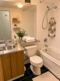 Laundry Room Photo of 912 933 Seymour Street, Vancouver, BC