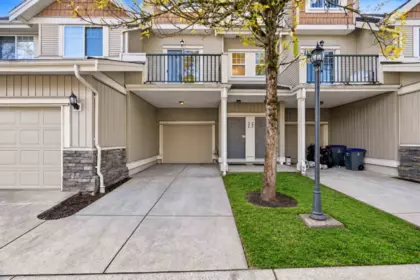 22 8717 159 Street, Surrey, BC, Surrey — Townhouse for sale