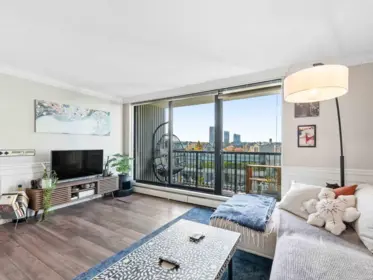 207 1330 Harwood Street, Vancouver, BC, Vancouver — Apartment/Condo for sale