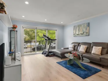 1827 E 40th Avenue, Vancouver, BC, Vancouver — Single Family Residence for sale
