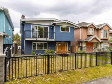 1827 E 40th Avenue, Vancouver, BC, Vancouver — Single Family Residence for sale