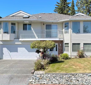 15837 Pacific Avenue, White Rock, BC, White rock — Single Family Residence for sale