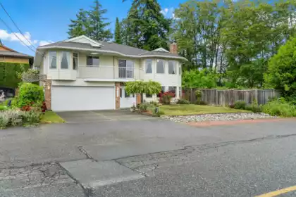 15837 Pacific Avenue, White Rock, BC, White rock — Single Family Residence for sale