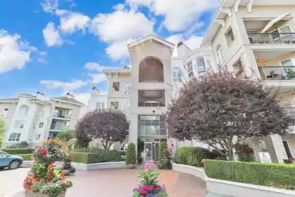 313 3172 Gladwin Road, Abbotsford, BC, Abbotsford — Apartment/Condo for sale
