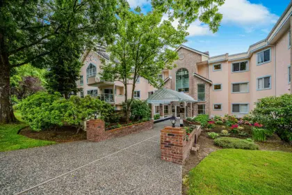 107 5565 Barker Avenue, Burnaby, BC, Burnaby — Apartment/Condo for sale