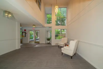 107 5565 Barker Avenue, Burnaby, BC, Burnaby — Apartment/Condo for sale