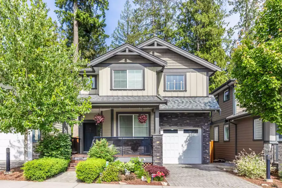 Exterior Front Photo of 4 1488 Victoria Drive, Port Coquitlam, BC