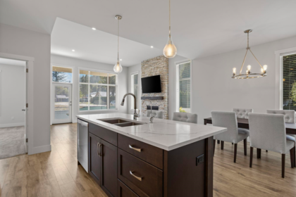 33 628 Mccombs Drive, Harrison Hot Springs, BC, Harrison Hot Springs — Half Duplex for sale