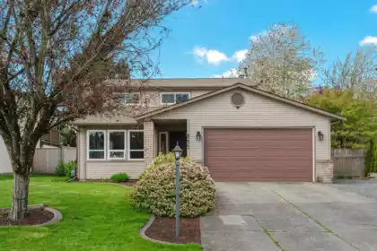 9275 212b Street, Langley, BC, Langley — Single Family Residence for sale