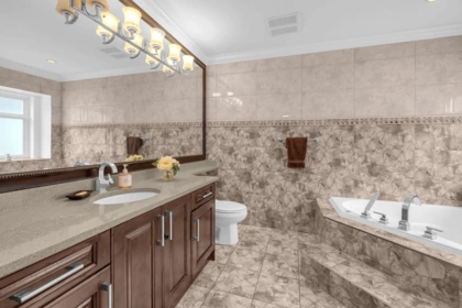 Guest Bathroom Photo of 12938 107 Avenue, Surrey, BC