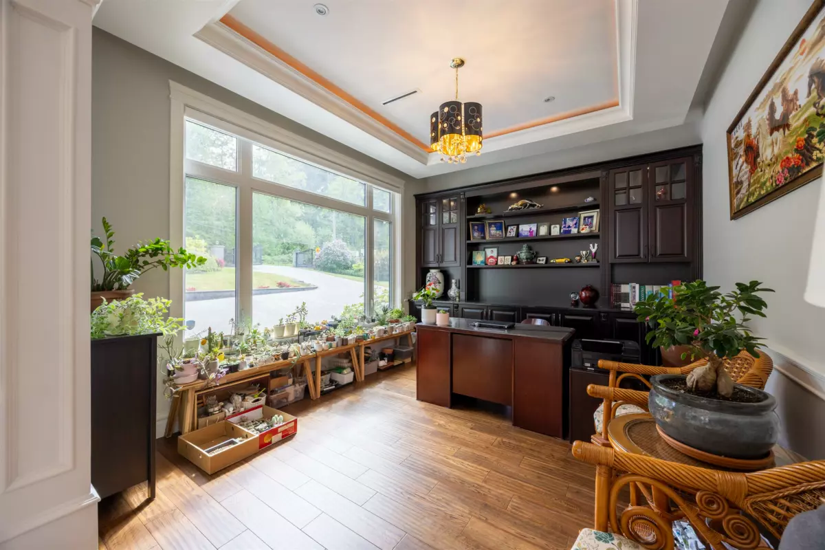 Breakfast Nook Photo of 14461 28 Avenue, Surrey, BC