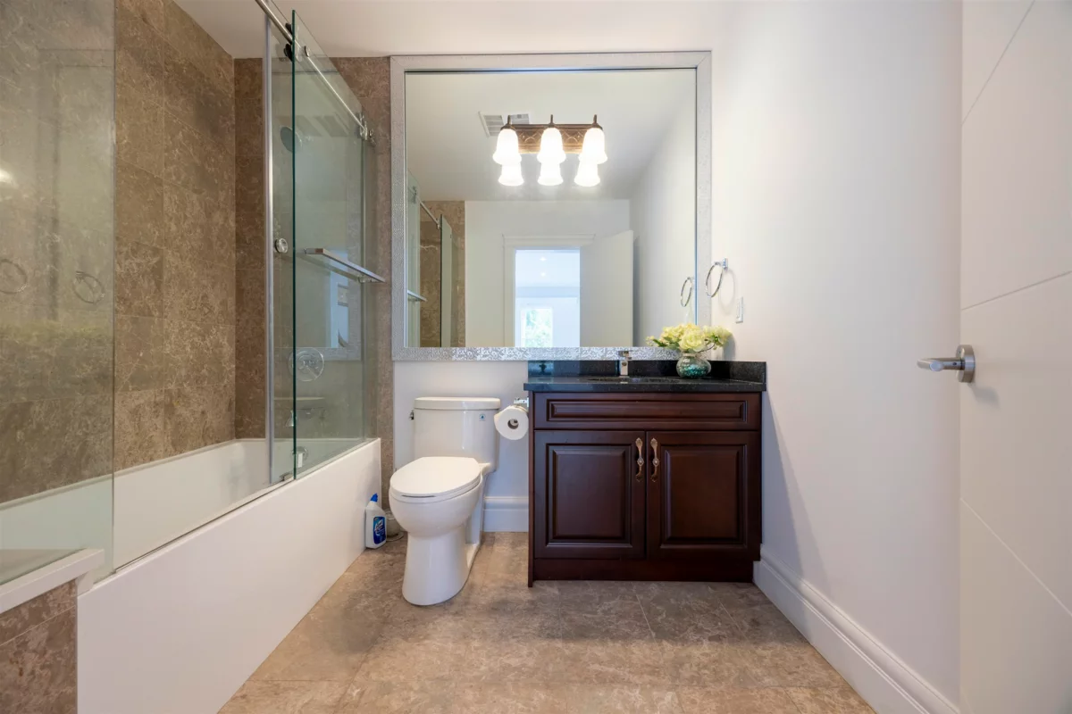 Swimming Pool Photo of 14461 28 Avenue, Surrey, BC