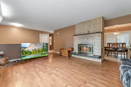 21254 Mountview Crescent, Hope, BC, Hope — Single Family Residence for sale