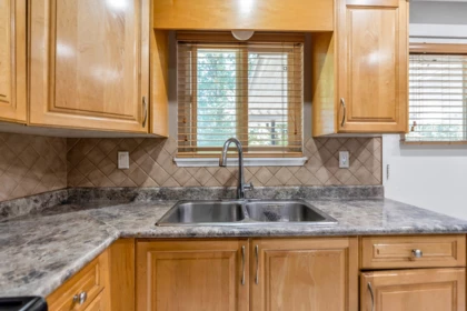 Guest Bathroom Photo of 11415 87 Avenue, Delta, BC