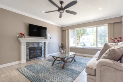 Living Room Photo of 11415 87 Avenue, Delta, BC
