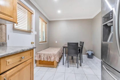 Powder Room Photo of 11415 87 Avenue, Delta, BC