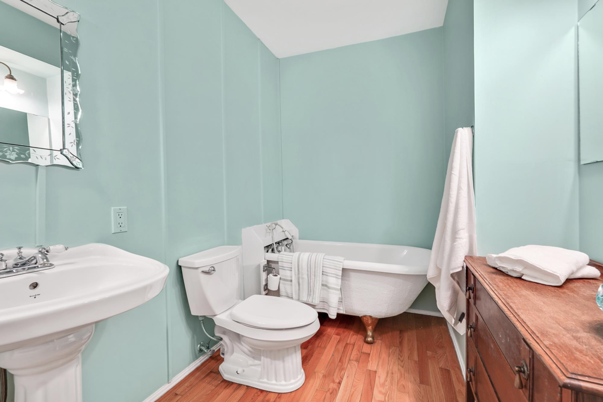 Basement Recreation Room Photo of 24240 113 Avenue, Maple Ridge, BC