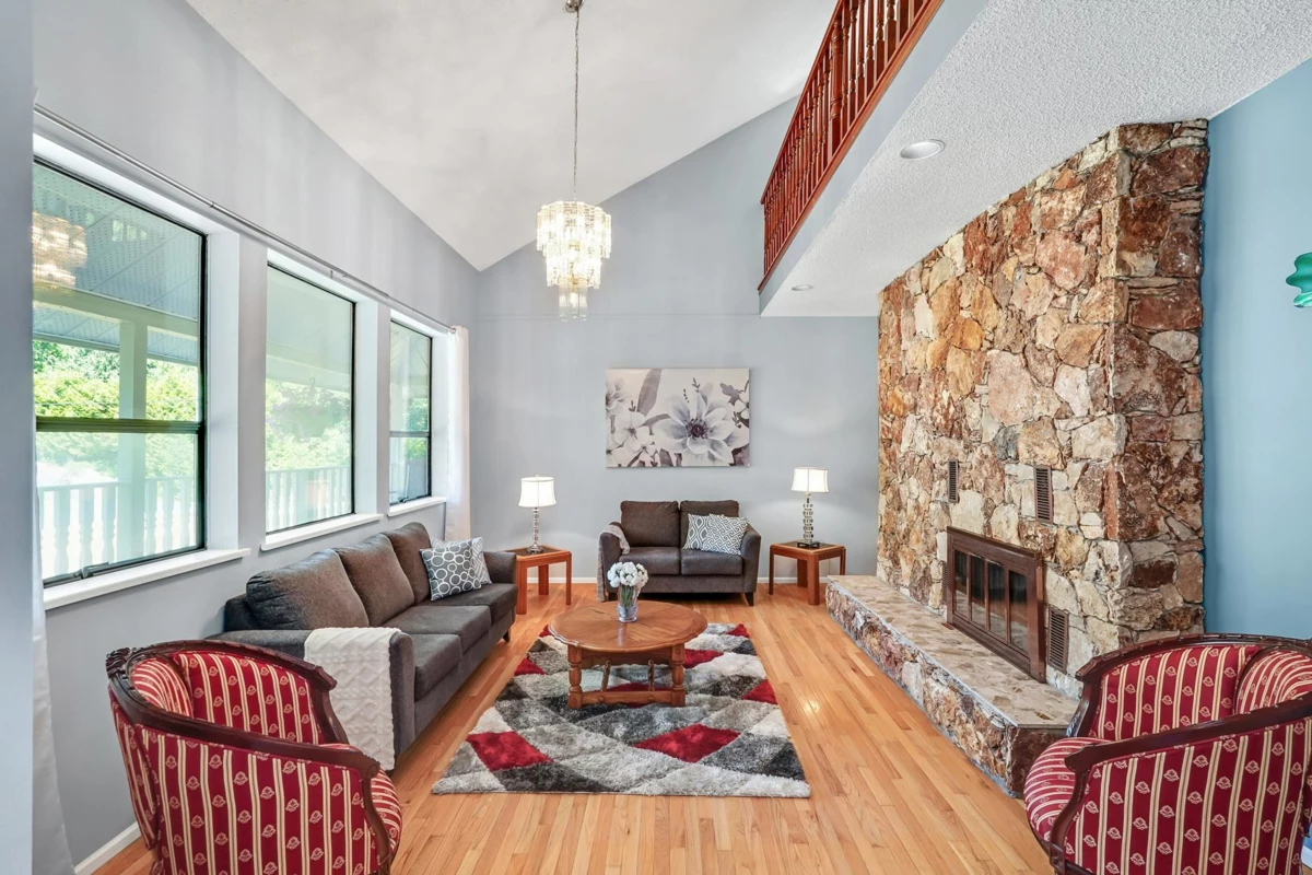 Family Room Photo of 24240 113 Avenue, Maple Ridge, BC