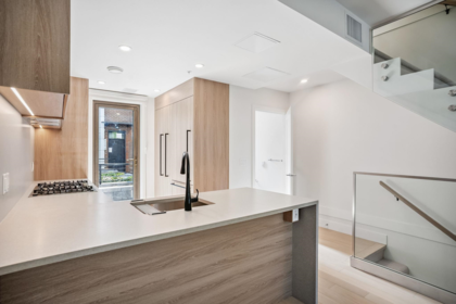 6268 Oak Street, Vancouver, BC, Vancouver — Townhouse for sale