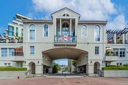 Staircase Photo of 402 10 Renaissance Square, New Westminster, BC