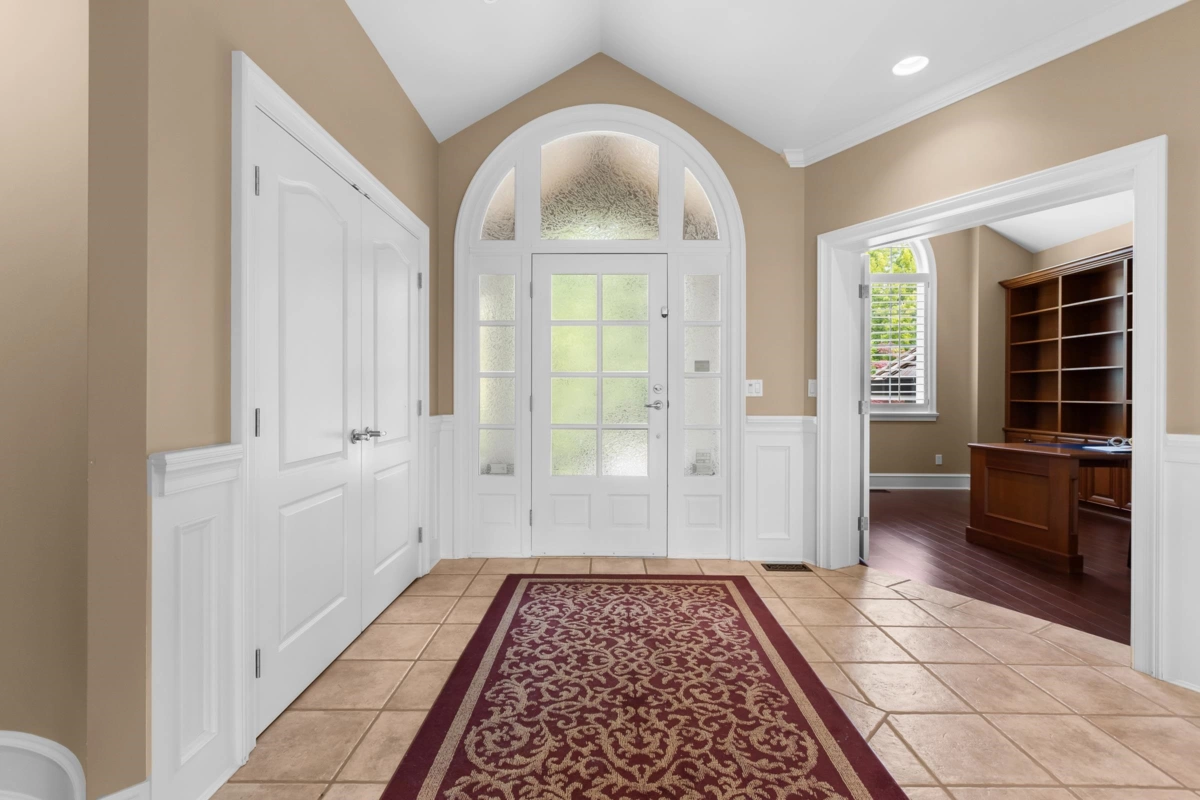 Dining Area Photo of 3388 Canterbury Drive, Surrey, BC
