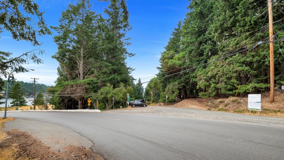 Office / Den Photo of 488 Letour Road, Mayne Island, BC