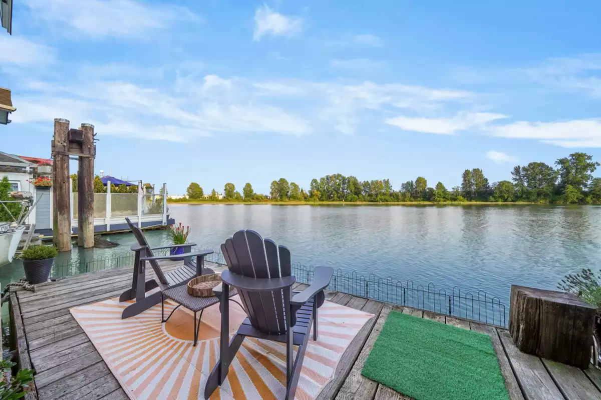 Primary Bedroom Photo of 7 23000 Dyke Road, Richmond, BC