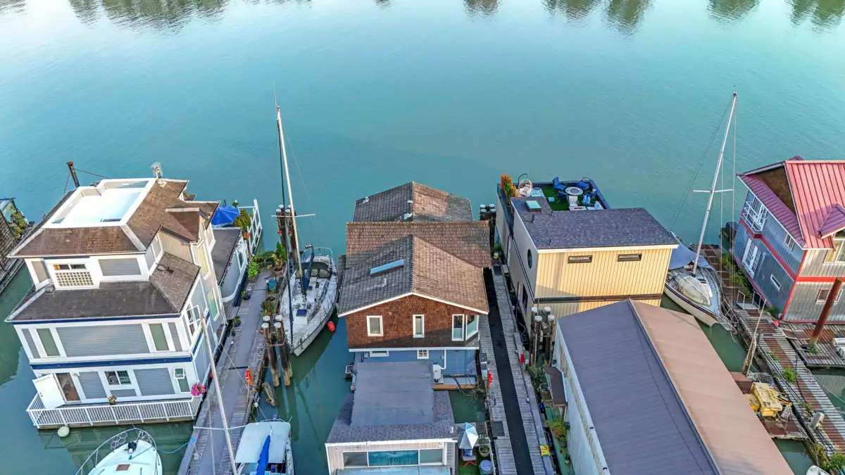 Swimming Pool Photo of 7 23000 Dyke Road, Richmond, BC