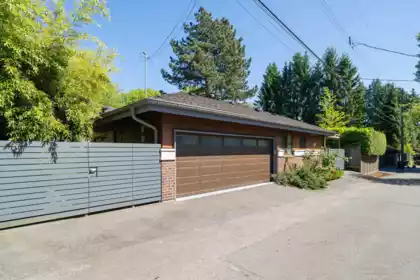 Hot Tub / Spa Photo of 5937 Churchill Street, Vancouver, BC