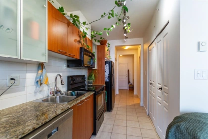 351 1432 Kingsway, Vancouver, BC, Vancouver — Apartment/Condo for sale