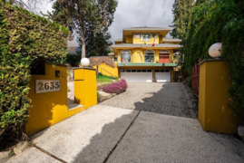 2635 Rosebery Avenue, West Vancouver, BC