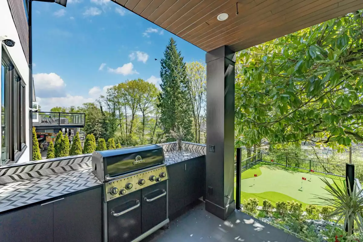 Bedroom 4 Photo of 919 E 4th Street, North Vancouver, BC