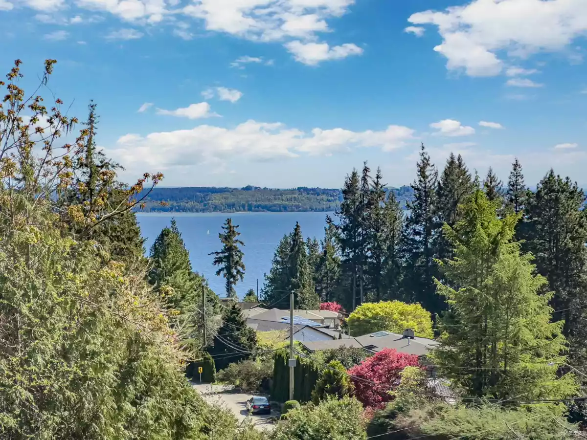 Garage Interior Photo of 919 E 4th Street, North Vancouver, BC