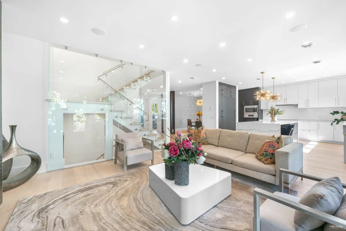 Kitchen Island Photo of 919 E 4th Street, North Vancouver, BC