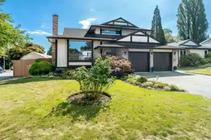 2080 156a Street, Surrey, BC, Surrey — Single Family Residence for sale