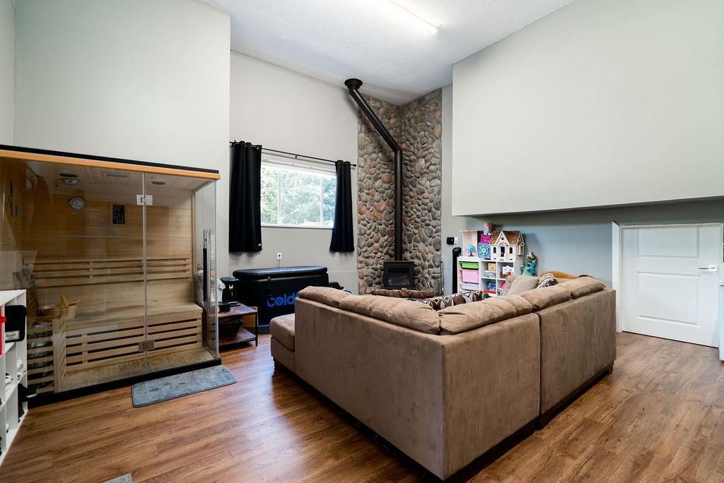 Hot Tub / Spa Photo of 30210 Keystone Avenue, Mission, BC