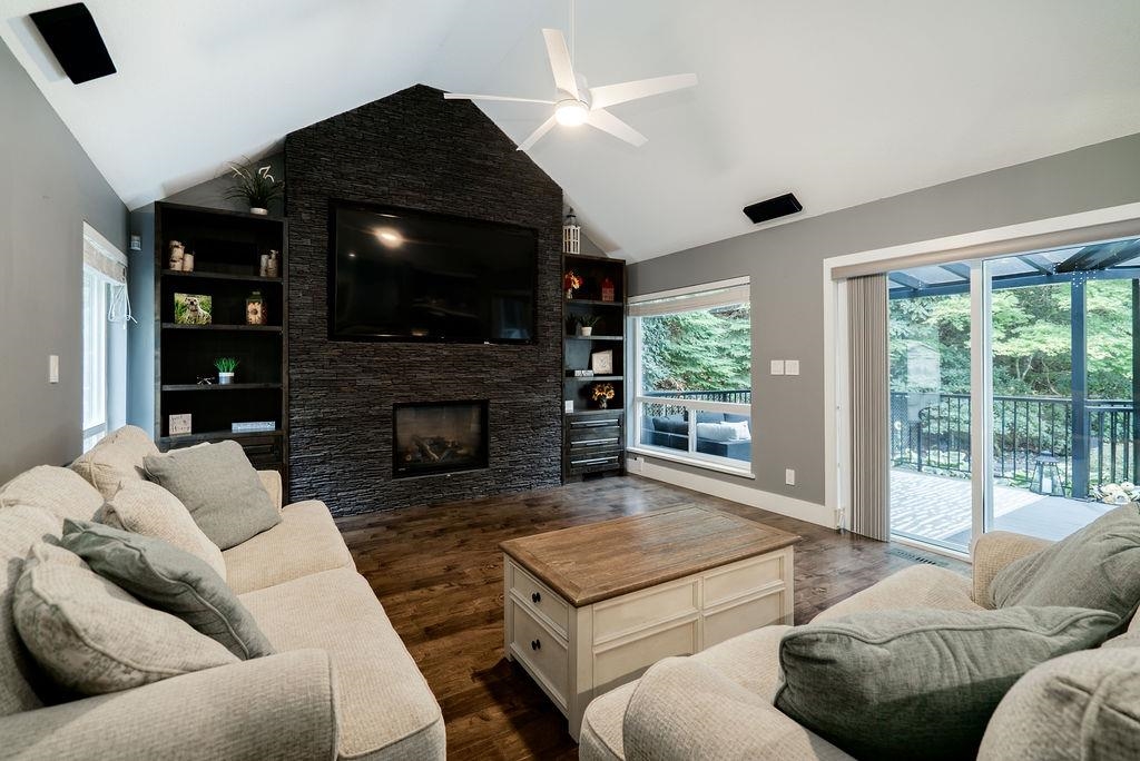 Powder Room Photo of 30210 Keystone Avenue, Mission, BC