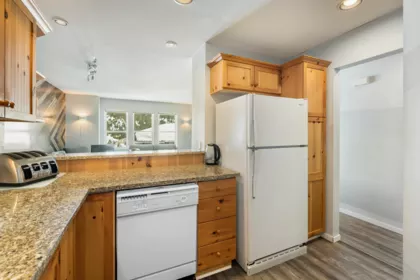 Breakfast Nook Photo of 20959 Sakwi Creek Road, Mission, BC