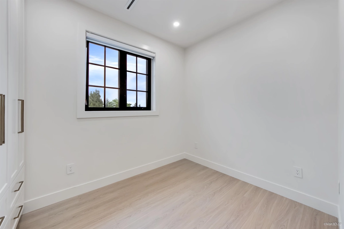 Breakfast Nook Photo of 1347 E 64th Avenue, Vancouver, BC
