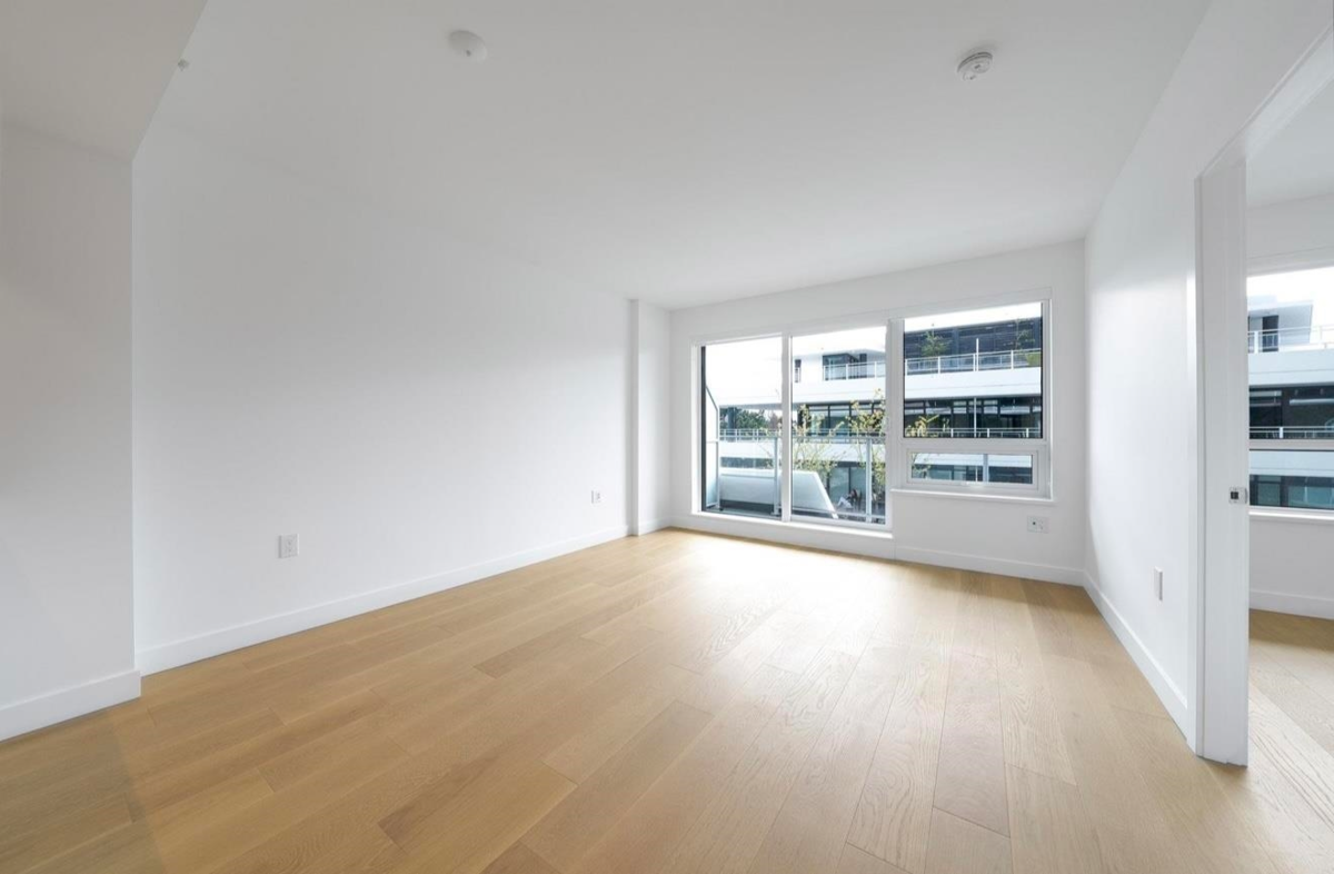 Primary Bathroom Photo of 611 5788 Gilbert Road, Richmond, BC