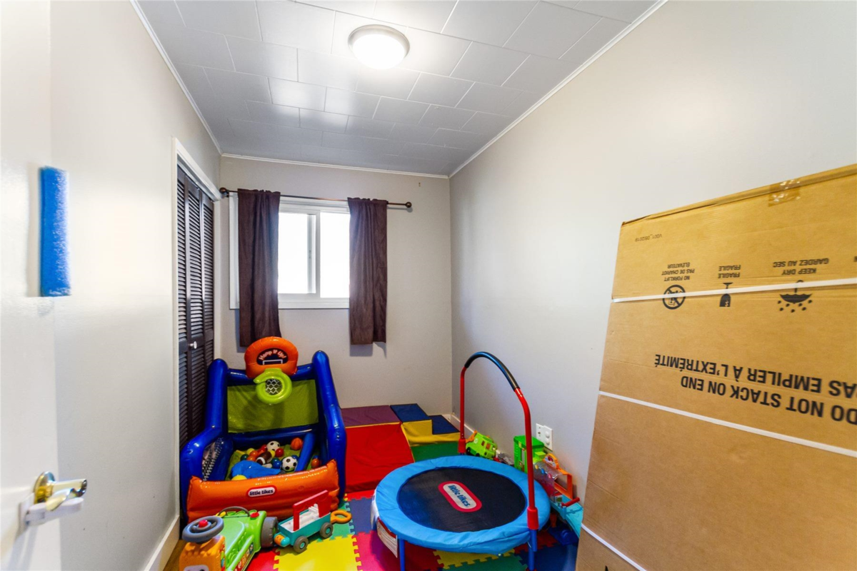 Primary Bedroom Photo of 648 Willow Street, Hope, BC