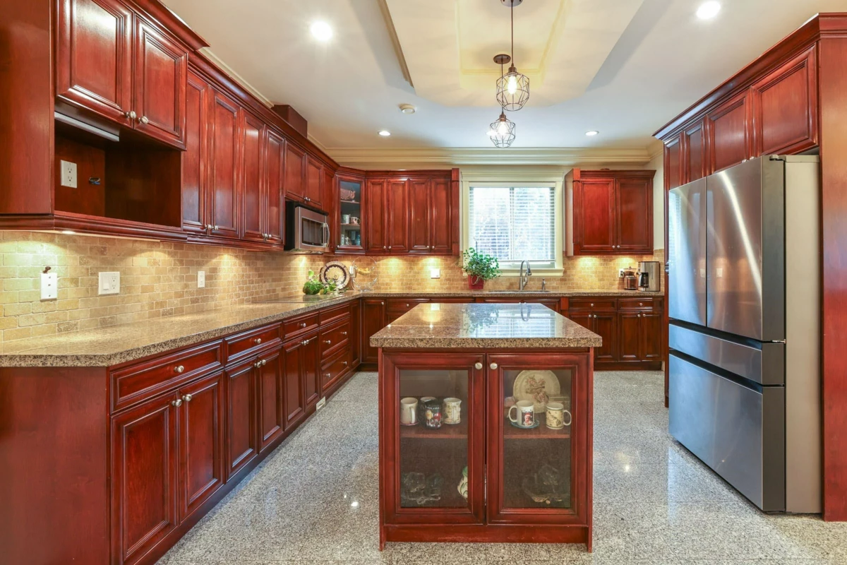 Kitchen Island Photo of 11420 Seacrest Road, Richmond, BC