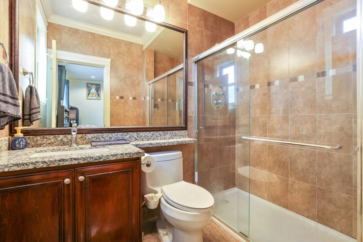 Swimming Pool Photo of 11420 Seacrest Road, Richmond, BC